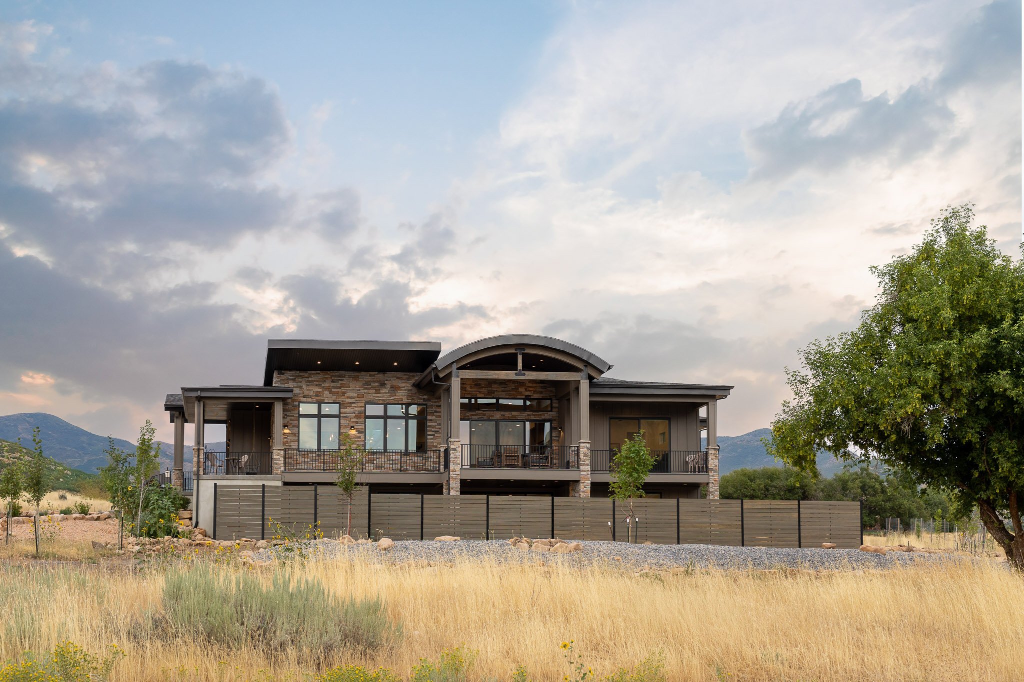 Top Architects Utah Custom Homes Design in Utah - Jewkes Design - Canyon Crest - Low Res23