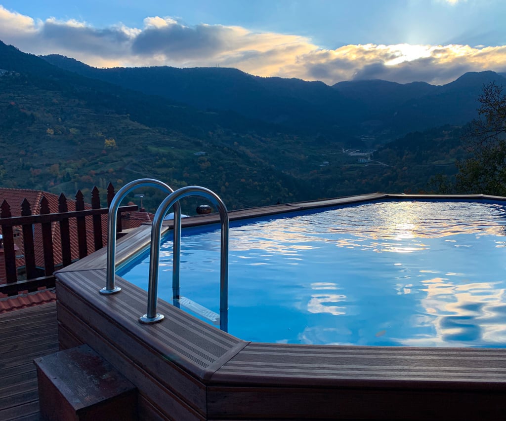 Hot tub pool deck ideas