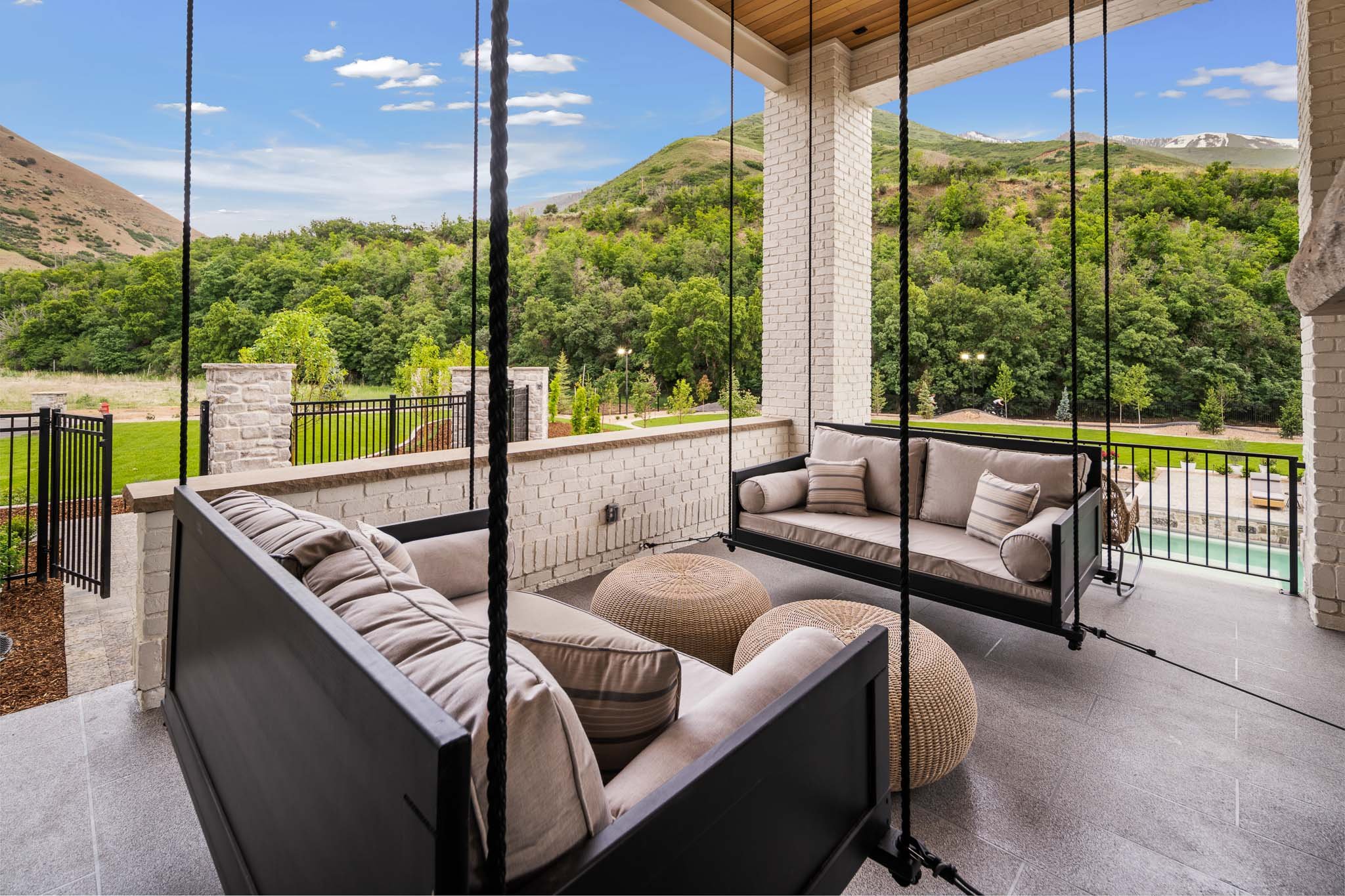 Top Architects Utah Custom Homes Design in Utah - Jewkes Design - Maple Crossings - Low Res51