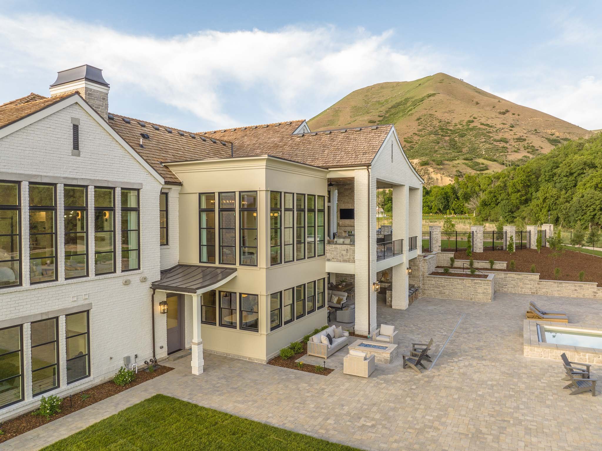 Top Architects Utah Custom Homes Design in Utah - Jewkes Design - Maple Crossings - Low Res64