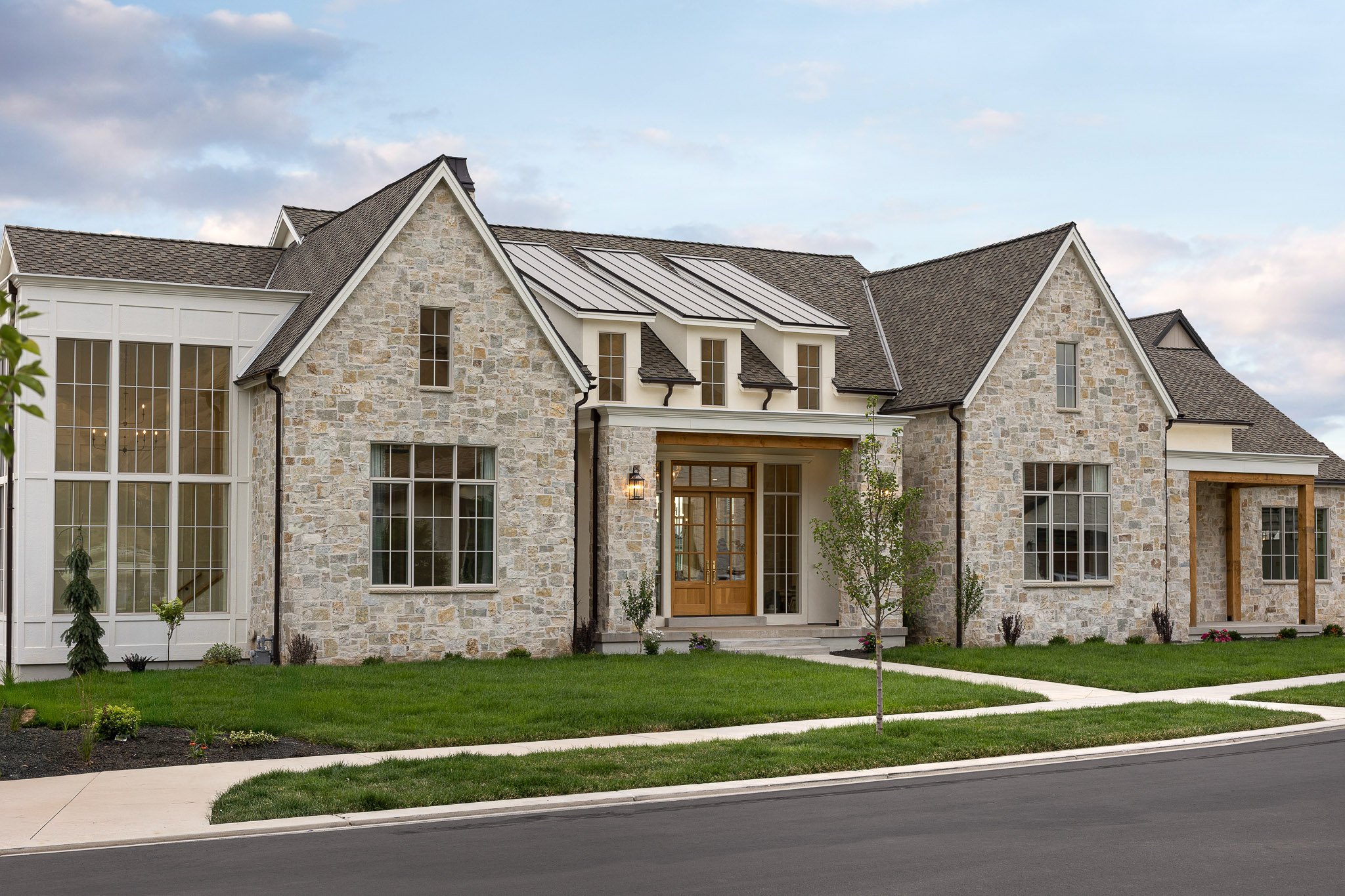 Top Architects Utah Custom Homes Design in Utah - Jewkes Design - Maple Lake Manor - Low Res33