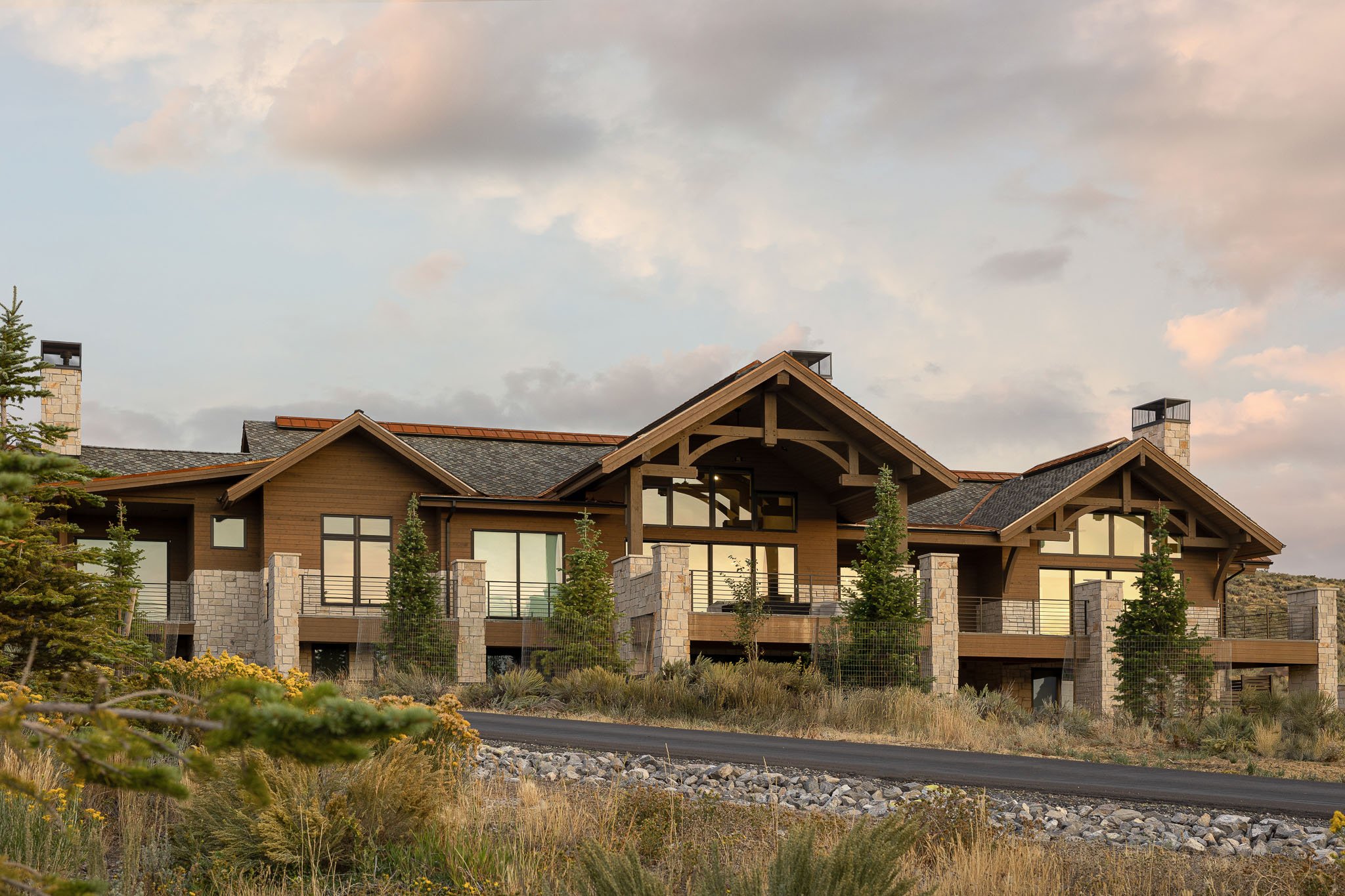 Top Architects Utah Custom Homes Design in Utah - Jewkes Design - Modern Mountain Majesty - Low Res3
