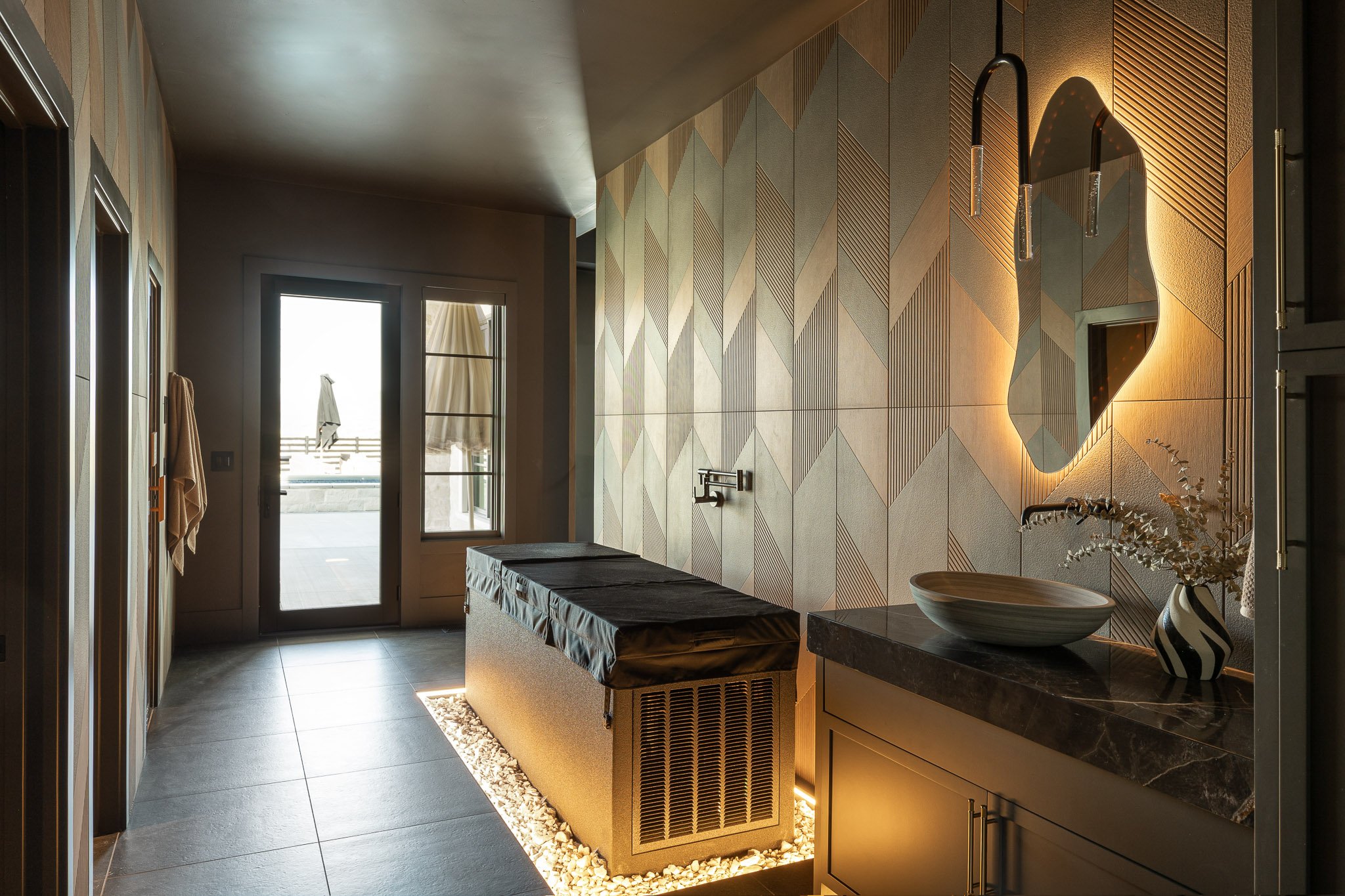 Top Architects Utah Custom Homes Design in Utah - Jewkes Design - Room With a View - Low Res57